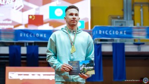 podium sfe06244 copia simone ferraro ph copia